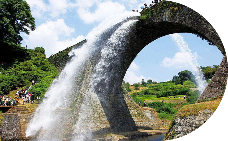 写真：通潤橋（国宝）