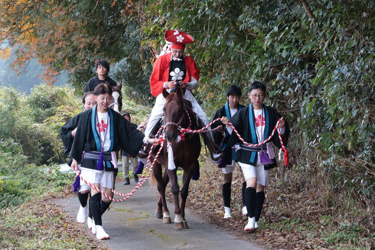 画像:梅林天満宮の流鏑馬