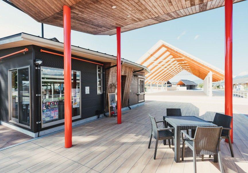 写真：ユノカフェの外観