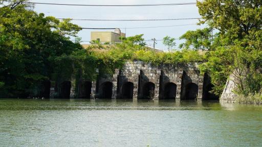 画像：旧郡築新地甲号樋門　附・潮受堤防（八代海干拓遺跡）