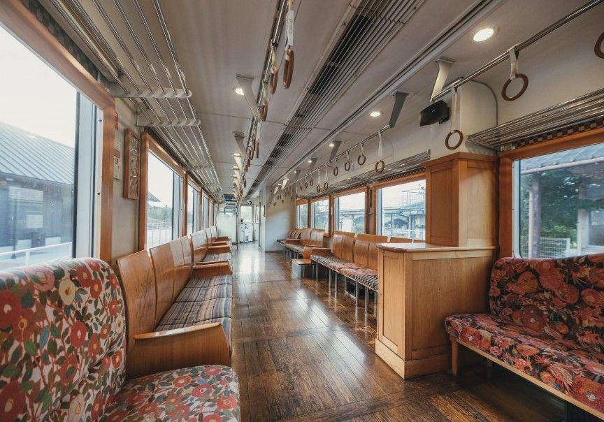 写真：車内のイス