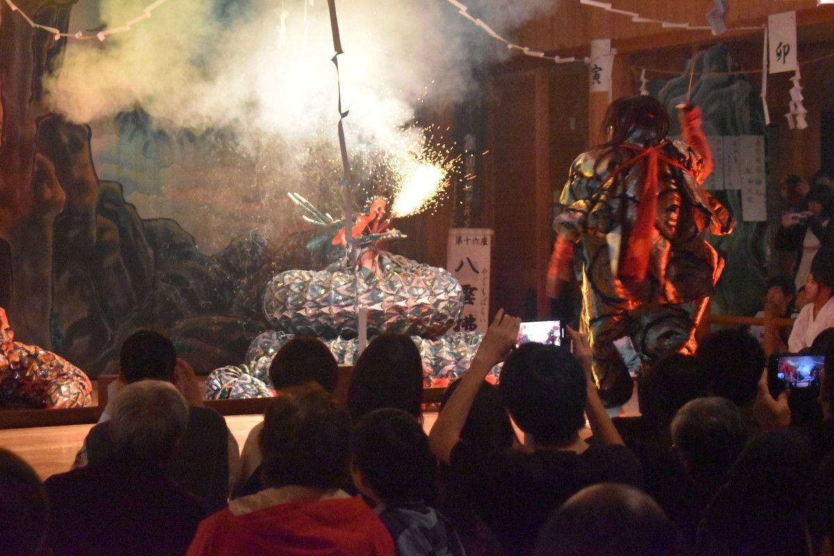 画像:中江岩戸神楽