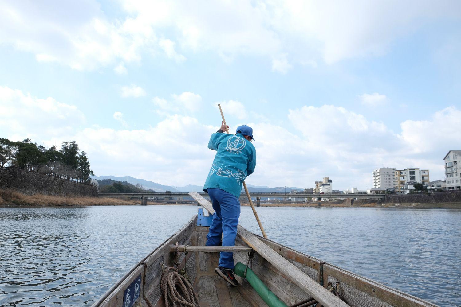 あったかいこたつ舟で くま川下り 観光地 公式 熊本県観光サイト もっと もーっと くまもっと