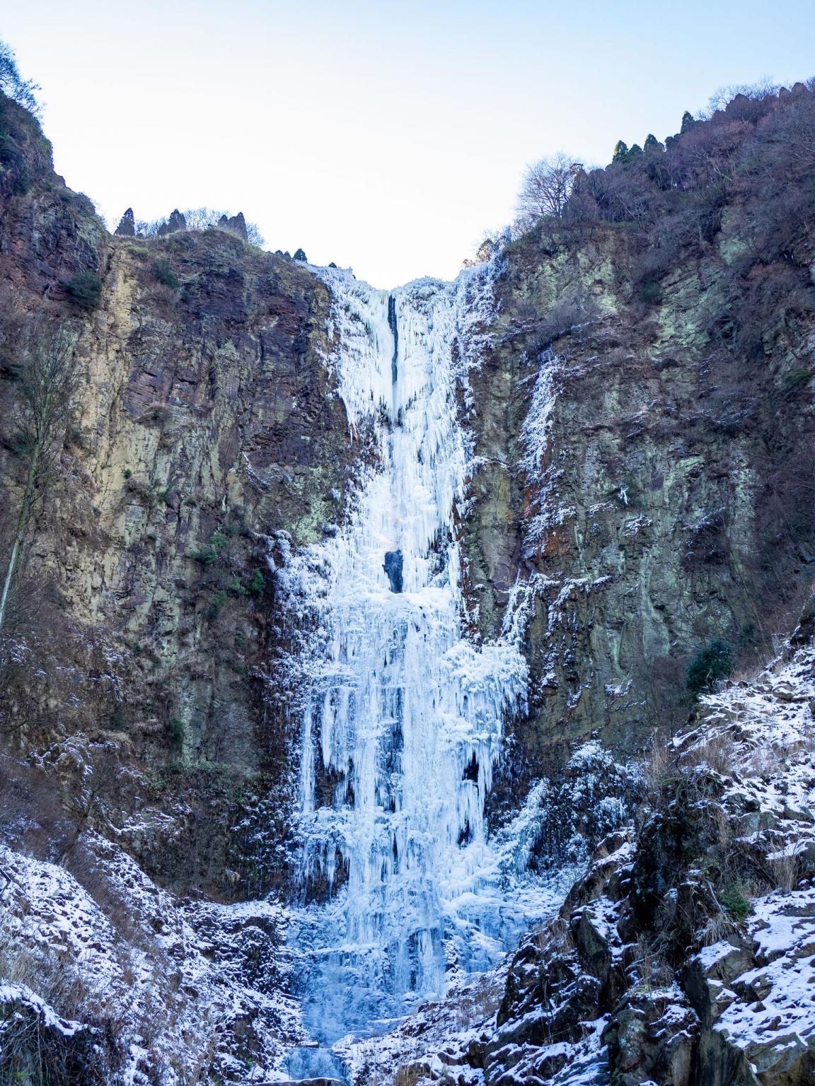古閑の滝 氷の華の写真