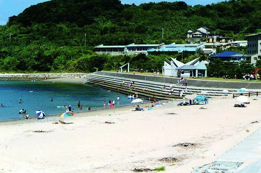 写真:富岡海水浴場