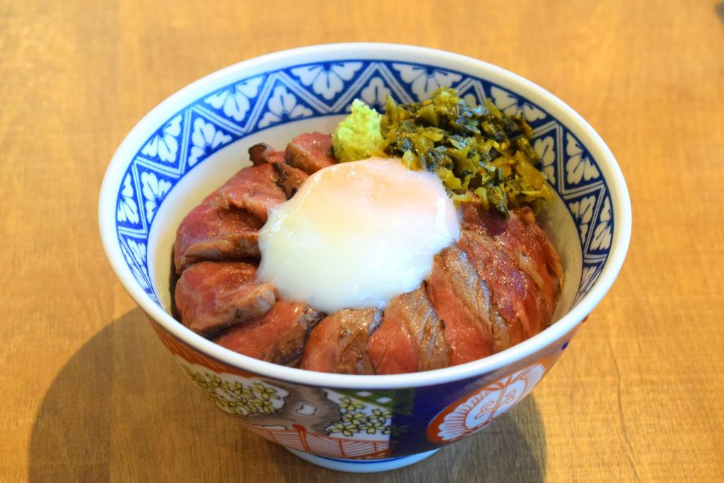 あか牛丼の写真