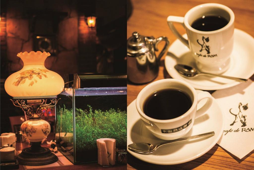 カフェ ド ラム店内とブレンドコーヒーの写真