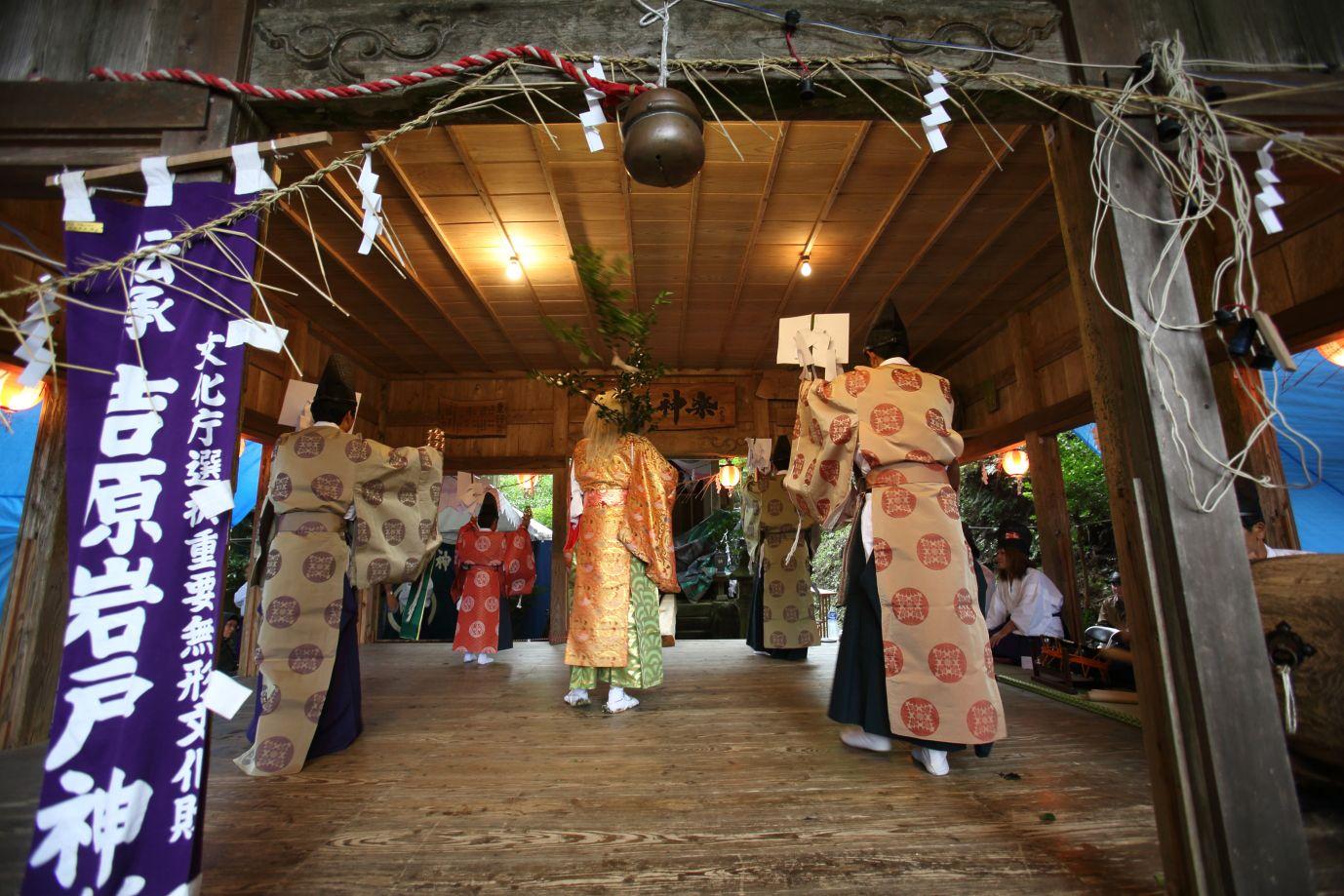 吉原神社大祭 観光地 公式 熊本県観光サイト もっと もーっと くまもっと