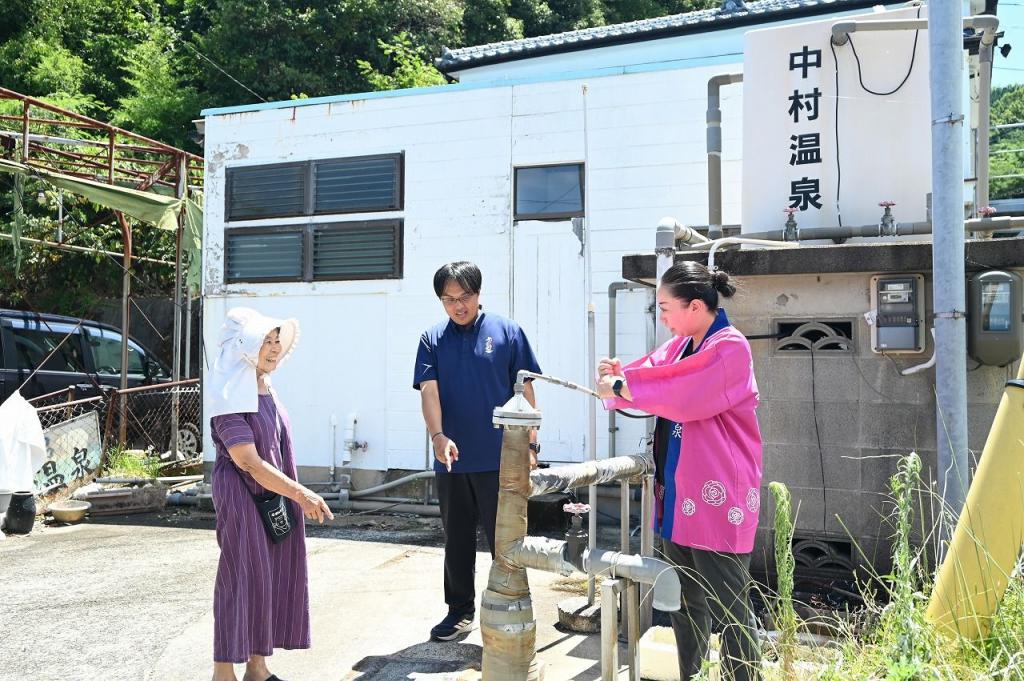 写真：中村温泉の源泉