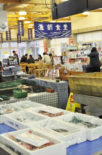 物産館の鮮魚コーナーの写真