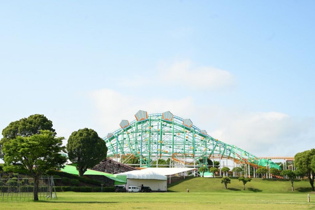 写真:「恐竜コースターGAO(ガオー)」
