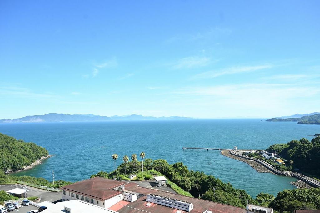 写真：高台から見る不知火海