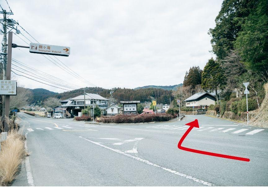 画像:国道387号線を右折