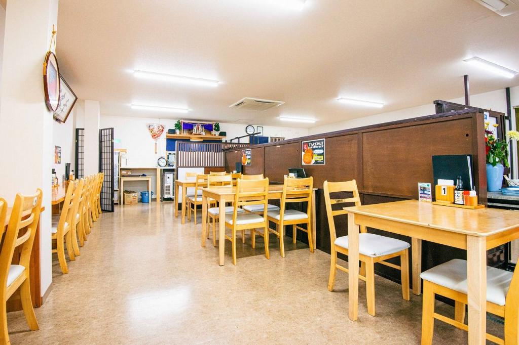 写真：カウンター席もあります