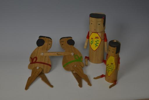 画像：おきん女人形・板角力人形