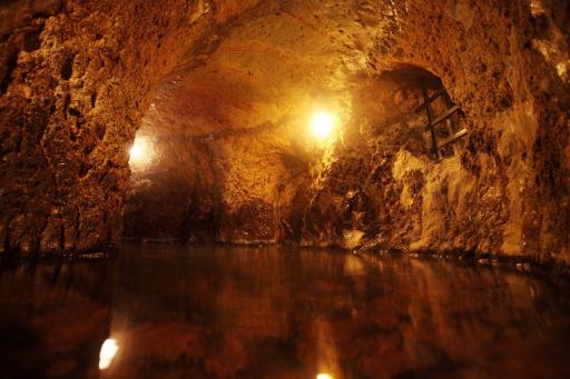 洞窟温泉の写真