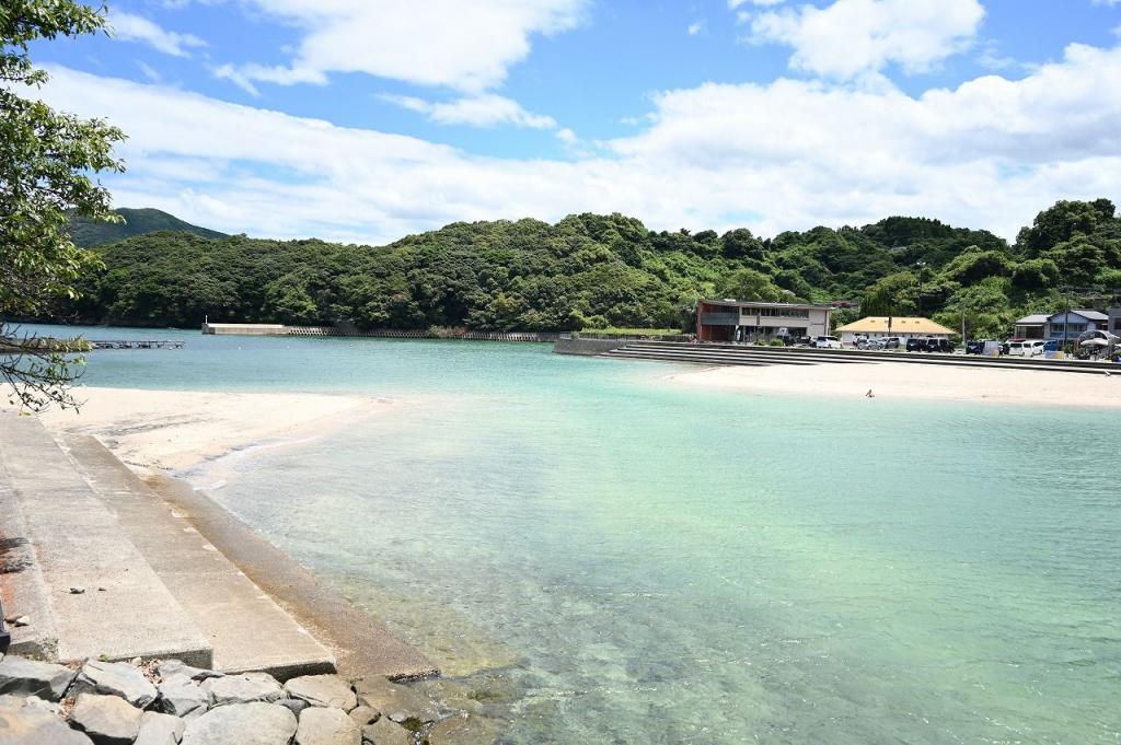 写真：遠浅の海水浴場