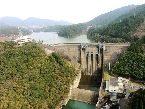 緑川ダム 観光地 公式 熊本県観光サイト もっと もーっと くまもっと