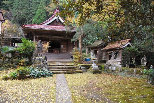 画像：満願寺庭園