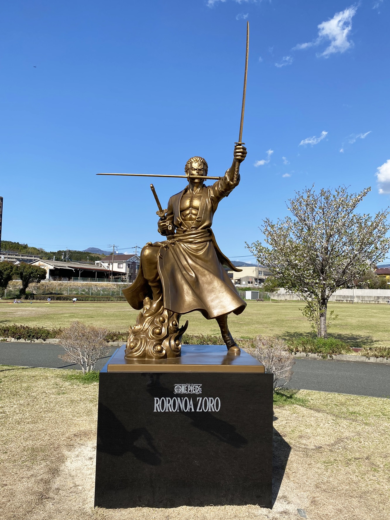 Zoro statue — ONE PIECE Kumamoto Revival Project
