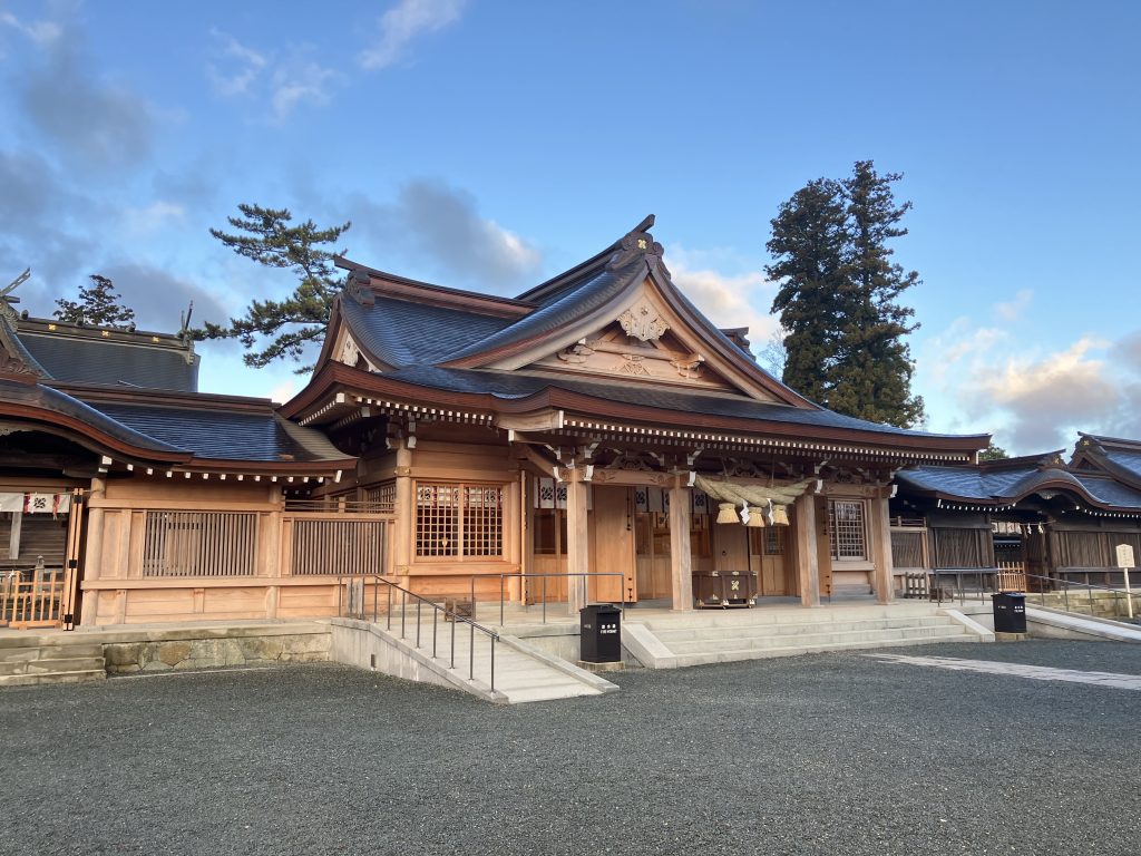 Aso Shrine grounds