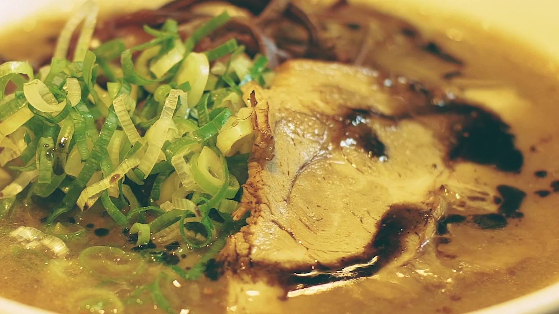 Kumamoto ramen with pork bone broth and mayu