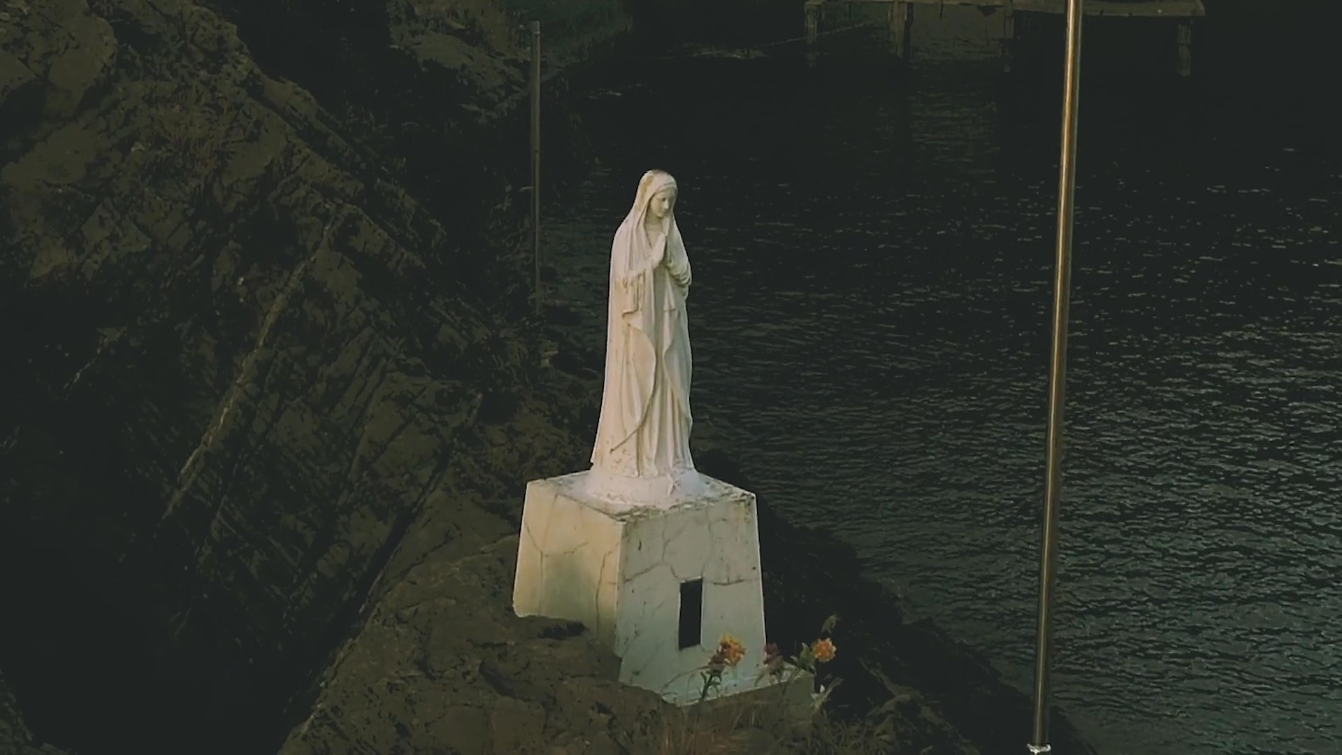 Sakitsu village shrine and Mary Star of the Sea statue