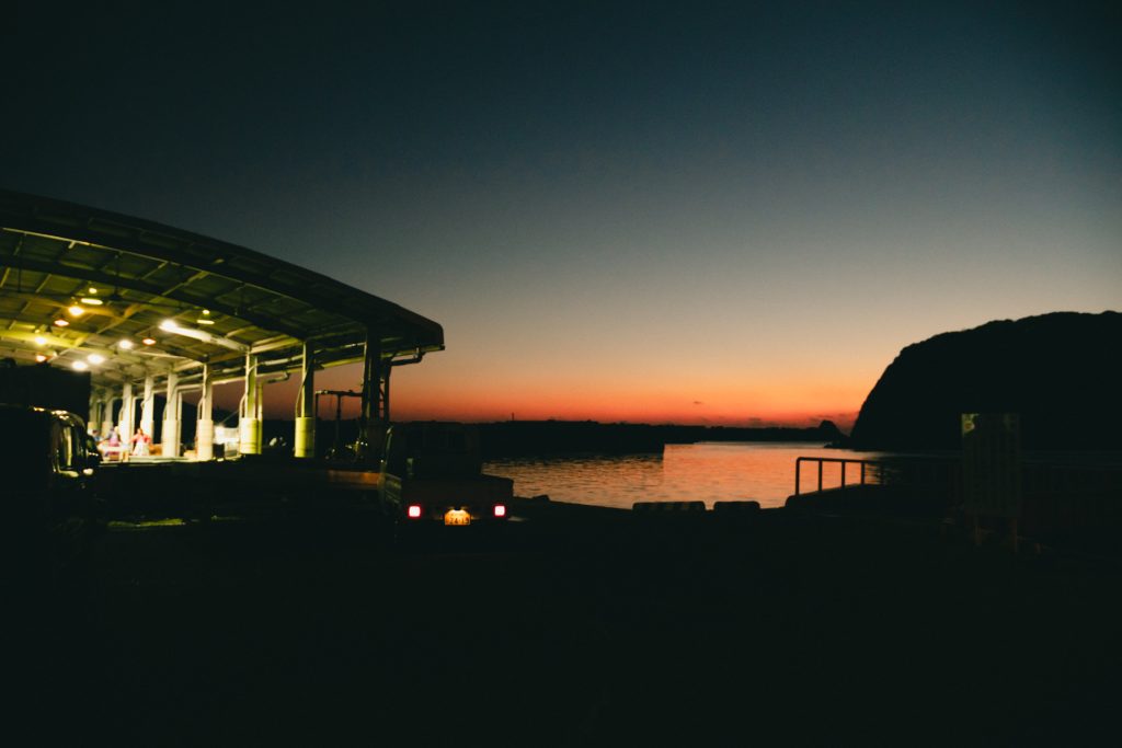 﨑津の海と集落