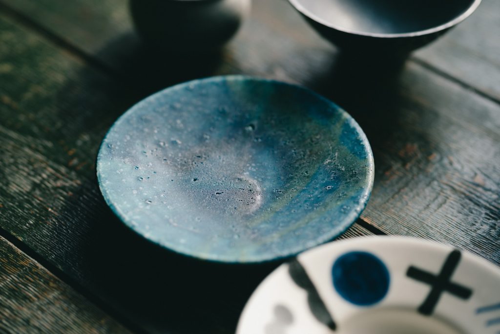 寿司が乗った器