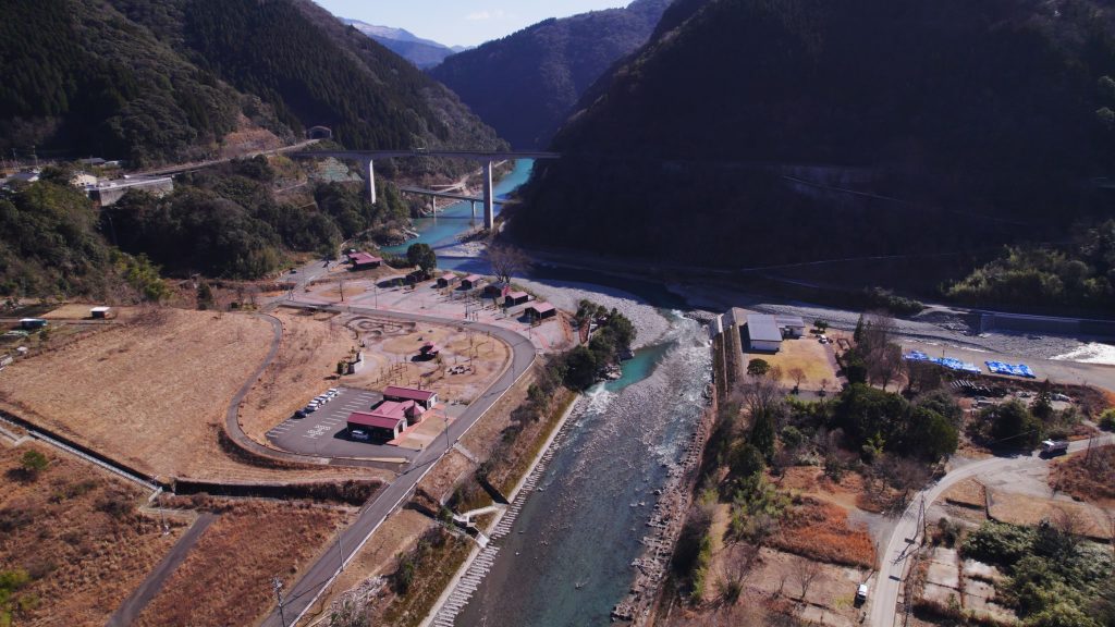 渓流ヴィラITSUKIと川辺川