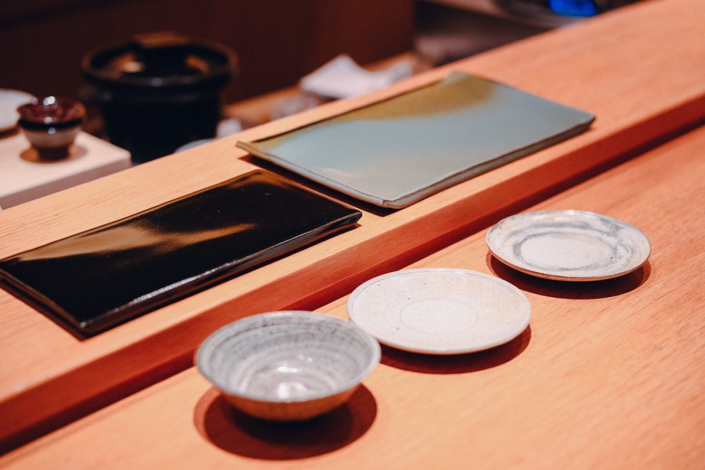 寿司、八寸などを盛り付けるためにオーダーした器