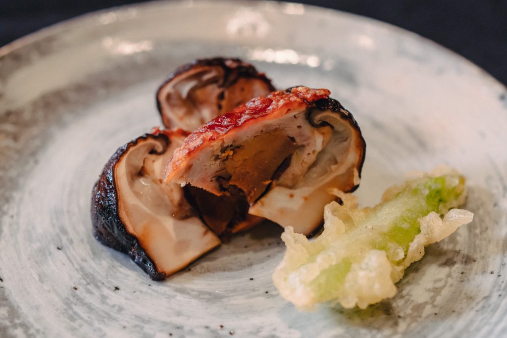 天草大王の白レバー炭火焼き