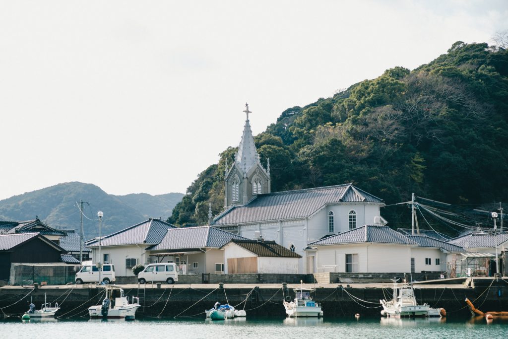 白蝶貝のマリア像