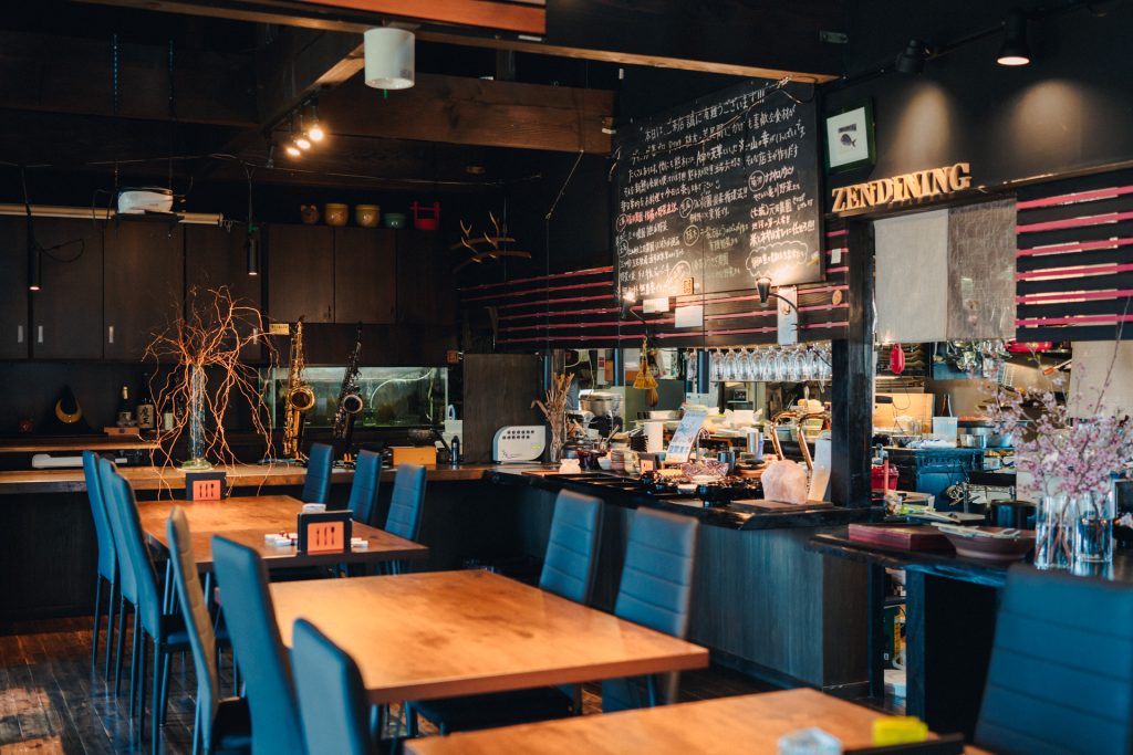 カウンターでのもてなし