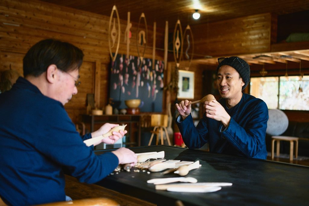 木べらを持つ池田さん