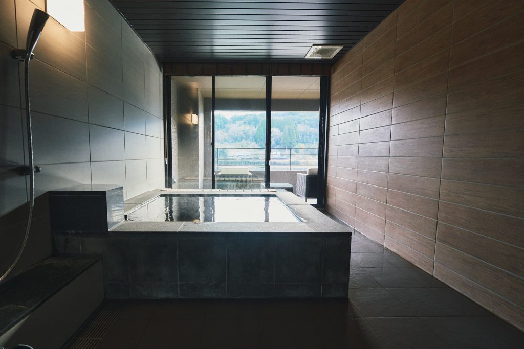 半露天温泉付き特別室