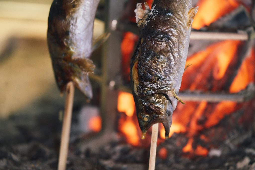 山女魚の炭焼き