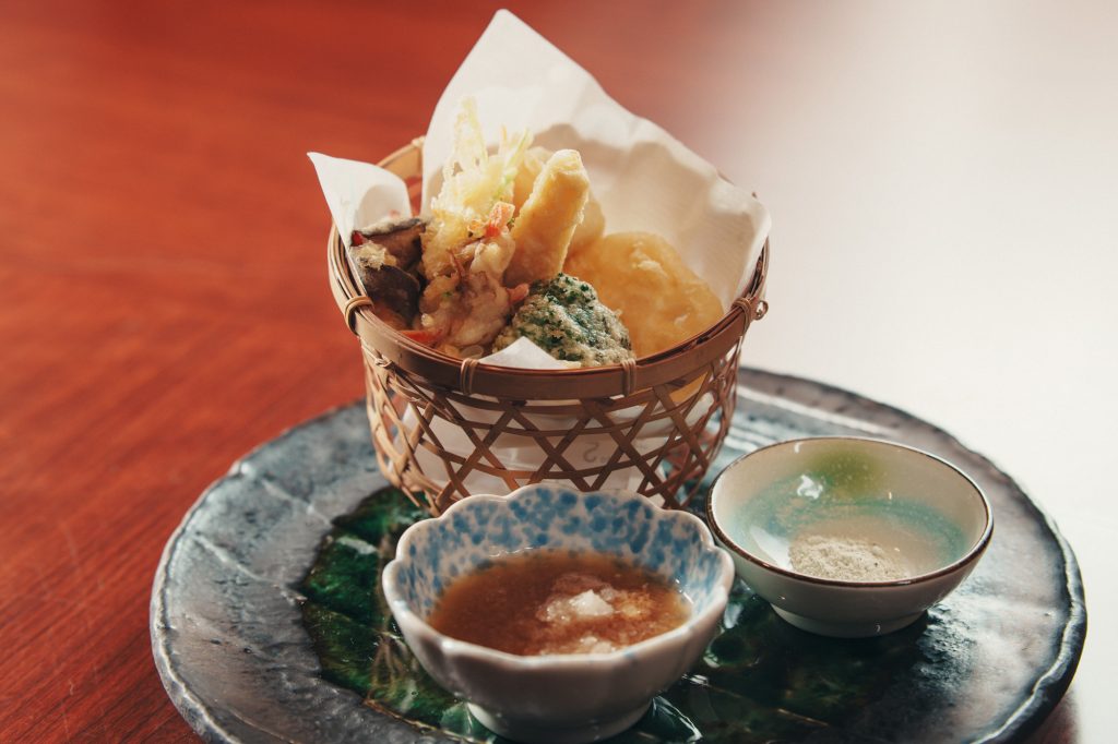 揚物「季節の野菜の天婦羅」