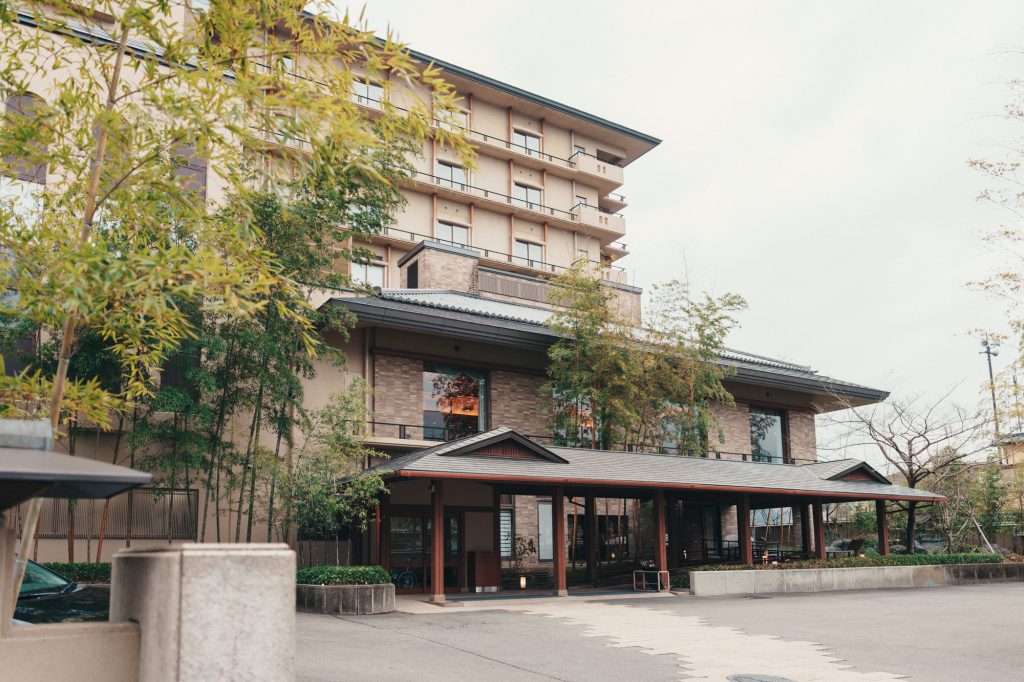 栗原健一料理長