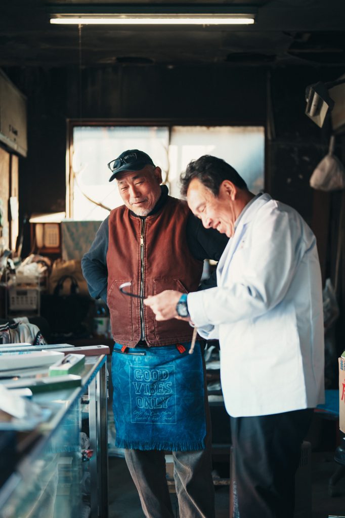 蓑毛鍛冶屋にて